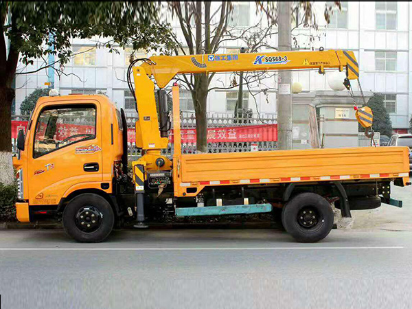 唐駿3.5米貨廂藍牌隨車吊 唐駿3.5米貨廂藍牌隨車吊