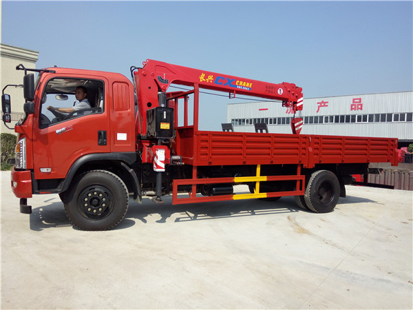 國(guó)五東風(fēng)玉虎6.3噸隨車吊