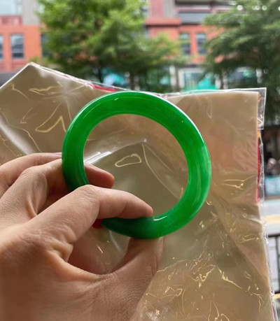 北京回收翡翠.jpg 北京回收翡翠.jpg