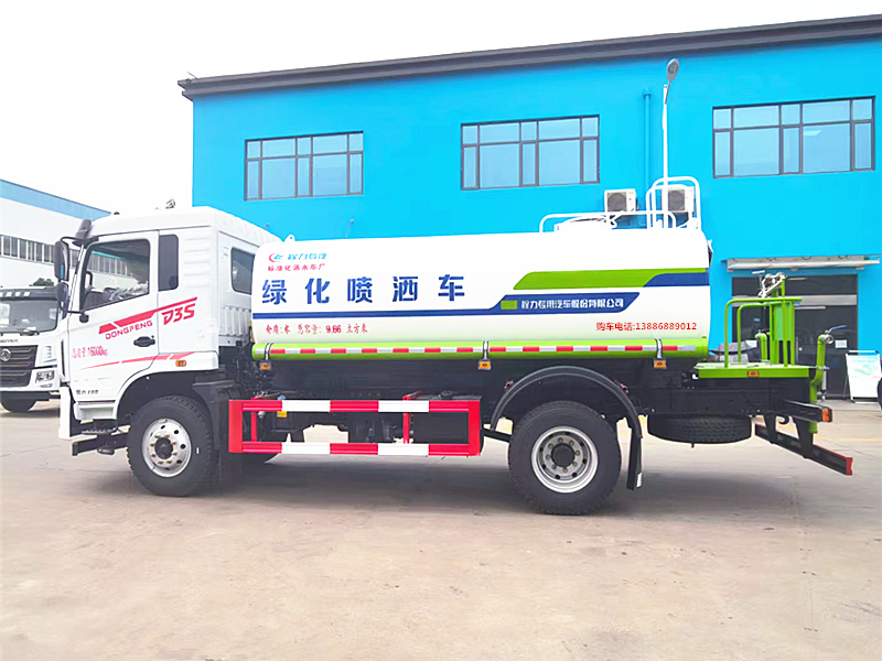 國(guó)六東風(fēng)專用底盤(pán)D3灑水車(chē)