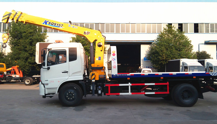 東風(fēng)天錦平板帶吊清障車 東風(fēng)天錦平板帶吊清障車
