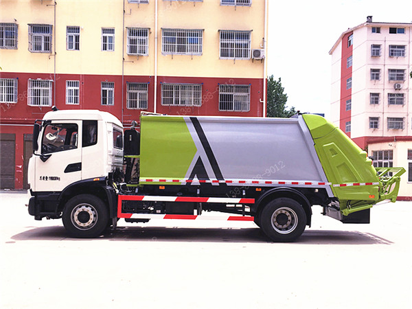 國(guó)六東風(fēng)天錦壓縮垃圾車(chē)