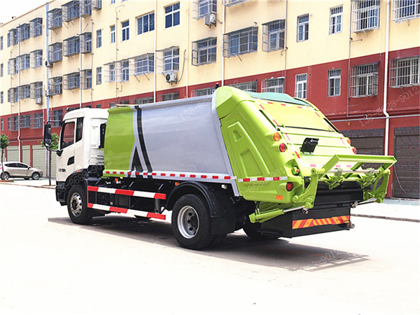 國(guó)六東風(fēng)天錦壓縮垃圾車(chē)