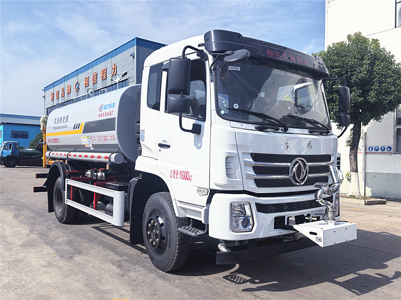 東風商用K6灑水車
