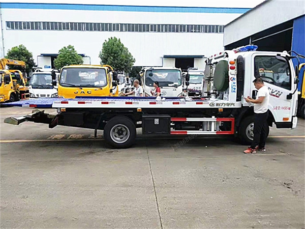 解放虎V藍(lán)牌一拖二清障車