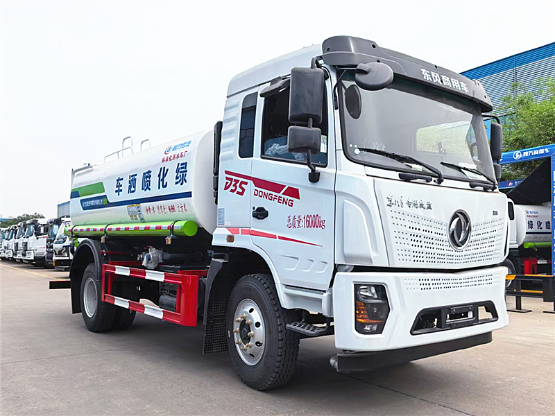 東風(fēng)專用底盤(pán)D3S灑水車(chē)