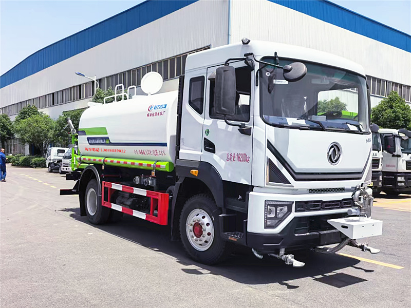 東風(fēng)多利卡D9霧炮車